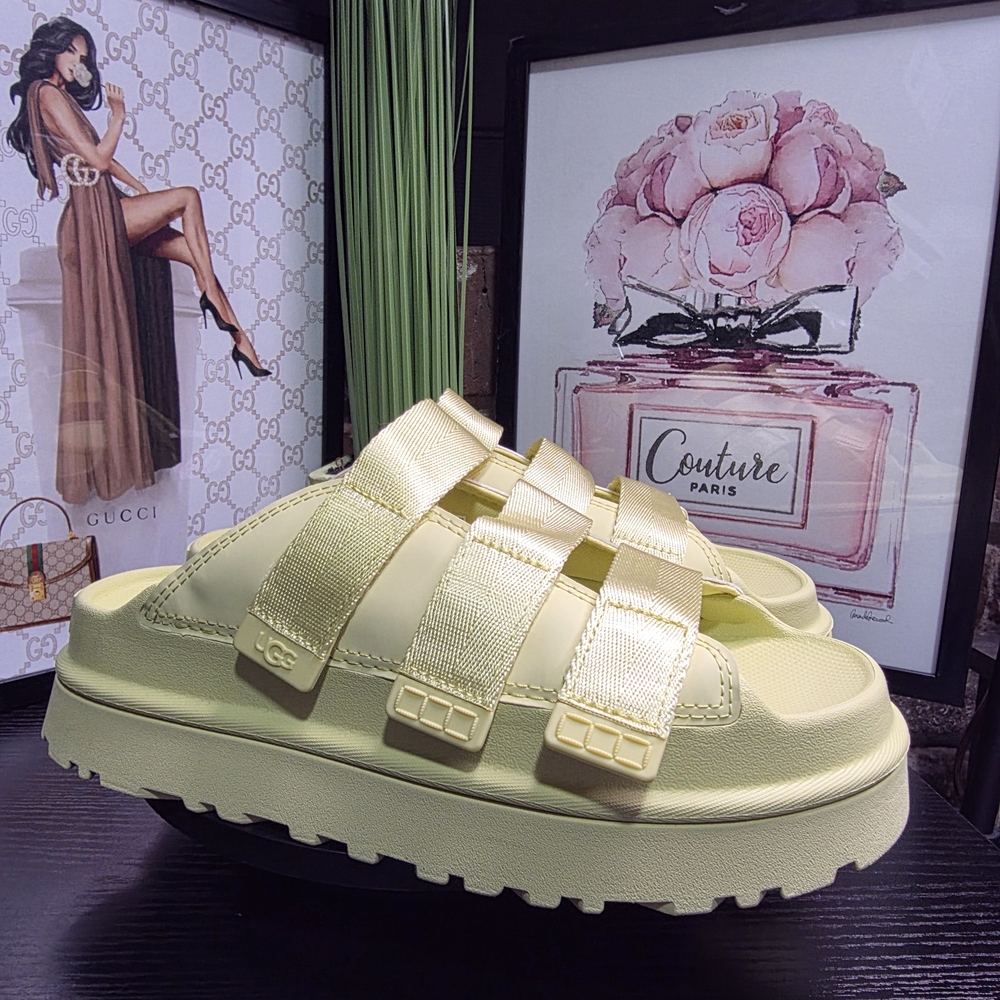 UGG Sandals - Picture 3 of 8